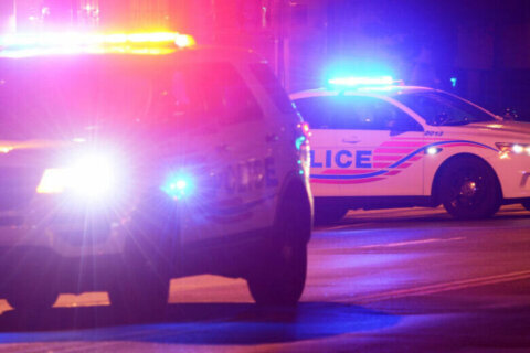 Man shot, 2 teens stabbed in Dupont Circle