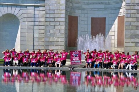 Women of Valor flight brings 35 female service members to DC
